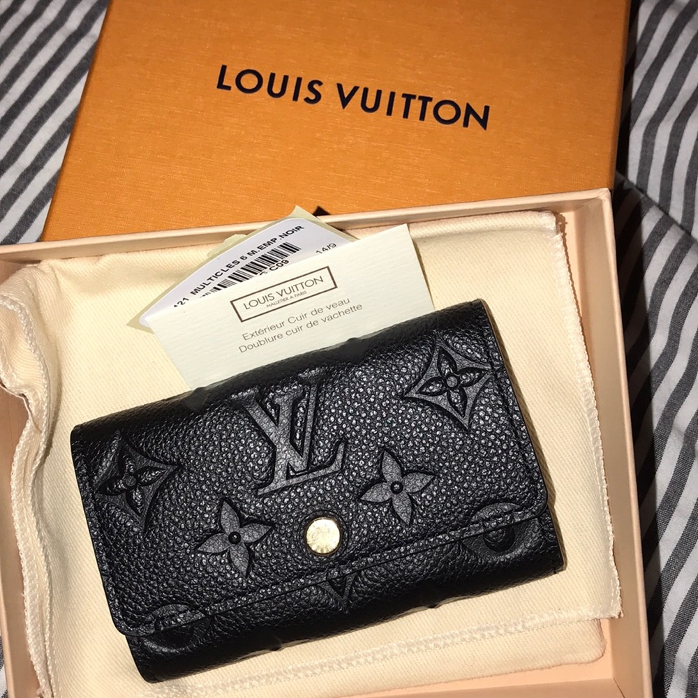 ❌SOLD❌ Louis Vuitton - 6 Key Holder